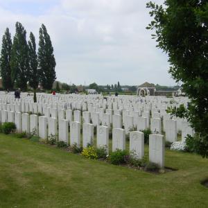 Tyne-Cot-2.JPG